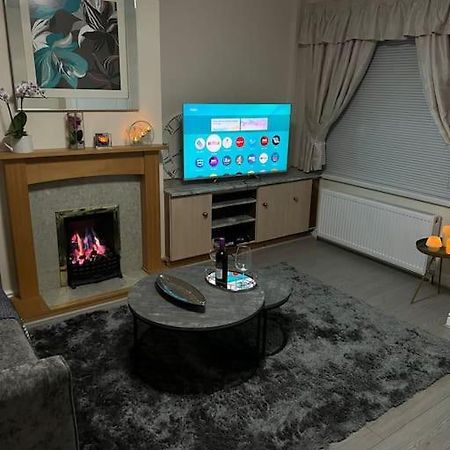 Gated Home Close To Birmingham City Centre Εξωτερικό φωτογραφία