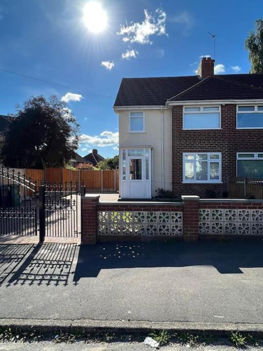 Gated Home Close To Birmingham City Centre Εξωτερικό φωτογραφία